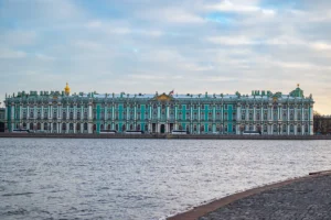 The Hermitage Museum: A world-renowned art collection in St. Petersburg